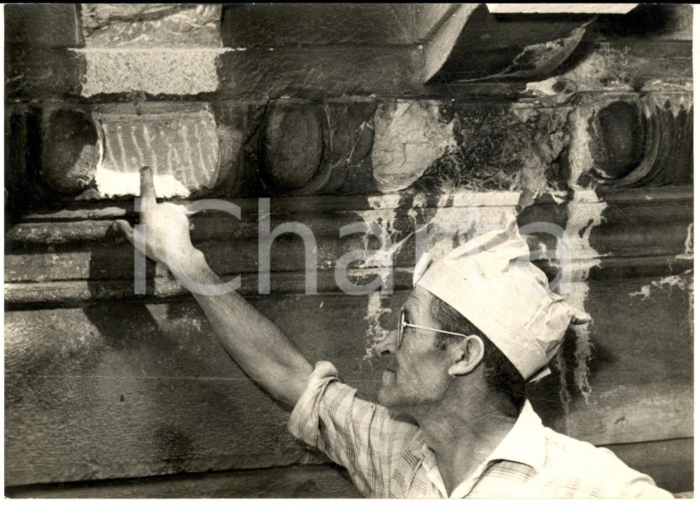 1955 ca GENOVA Restauro Ponte Monumentale - Fregi colpiti da proiettili - Foto