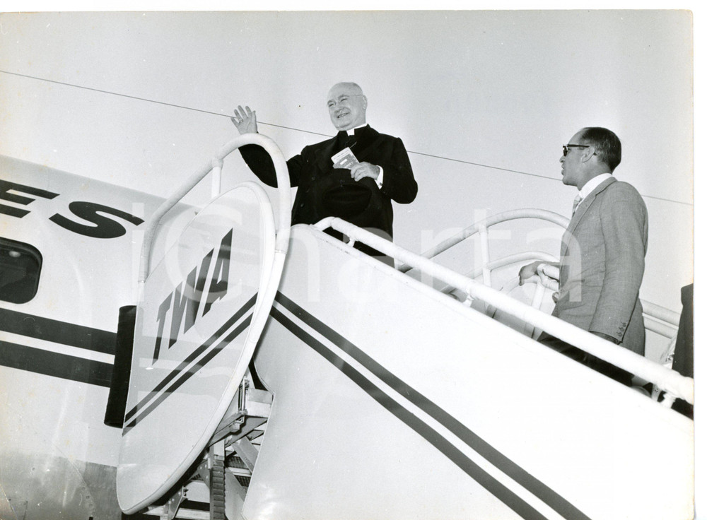 1957 ROMA Card. Francis Joseph SPELLMAN su volo TWA diretto a New York *Foto