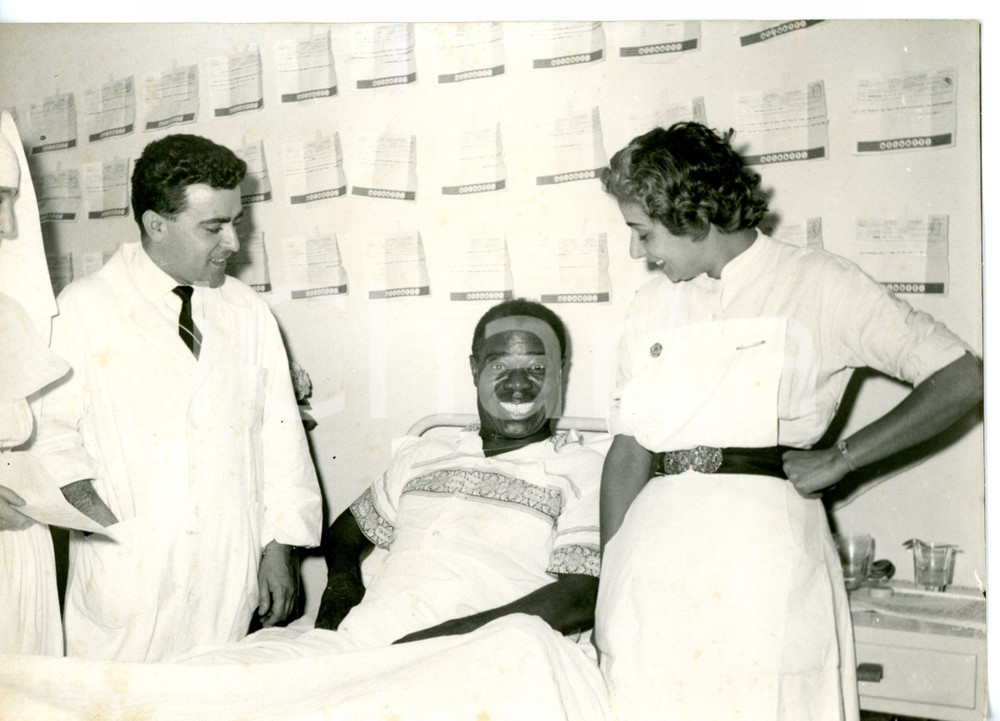 1959 OSPEDALE DI SPOLETO Louis ARMSTRONG con il dott. Giovanni COVADA - Foto