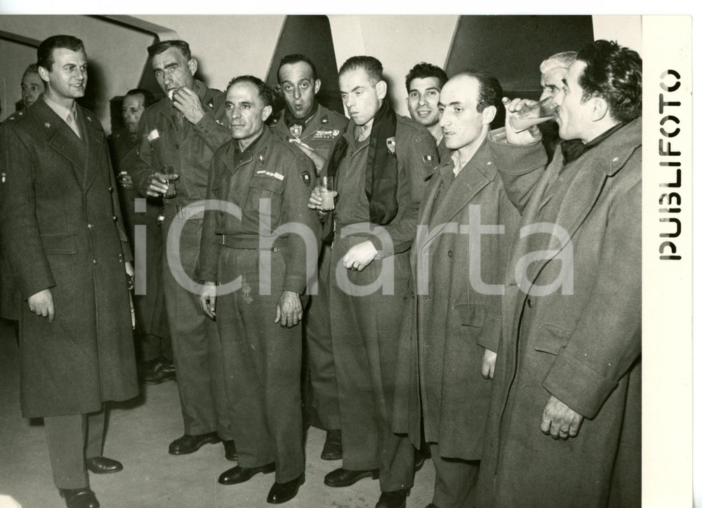1955 ROMA - CIAMPINO Rientro della spedizione ospedaliera italiana dalla COREA 