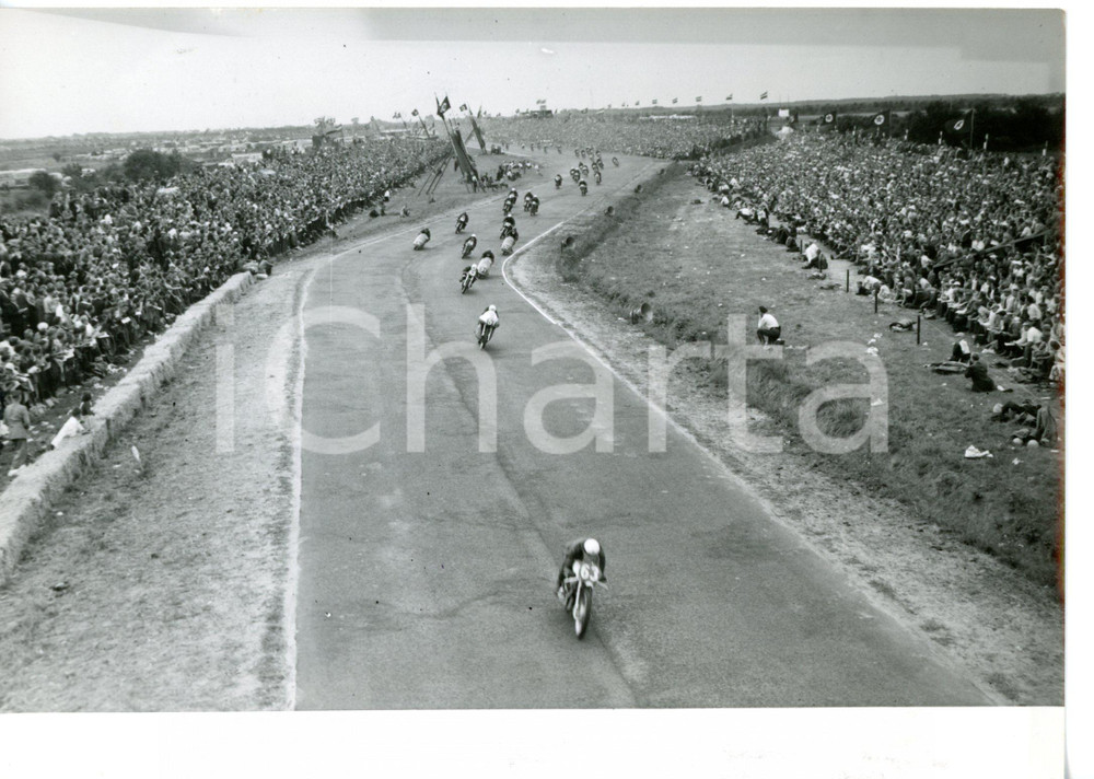 1955 ca ASSEN Gran Premio motociclistico d'Olanda - Partenza categoria 350 cc