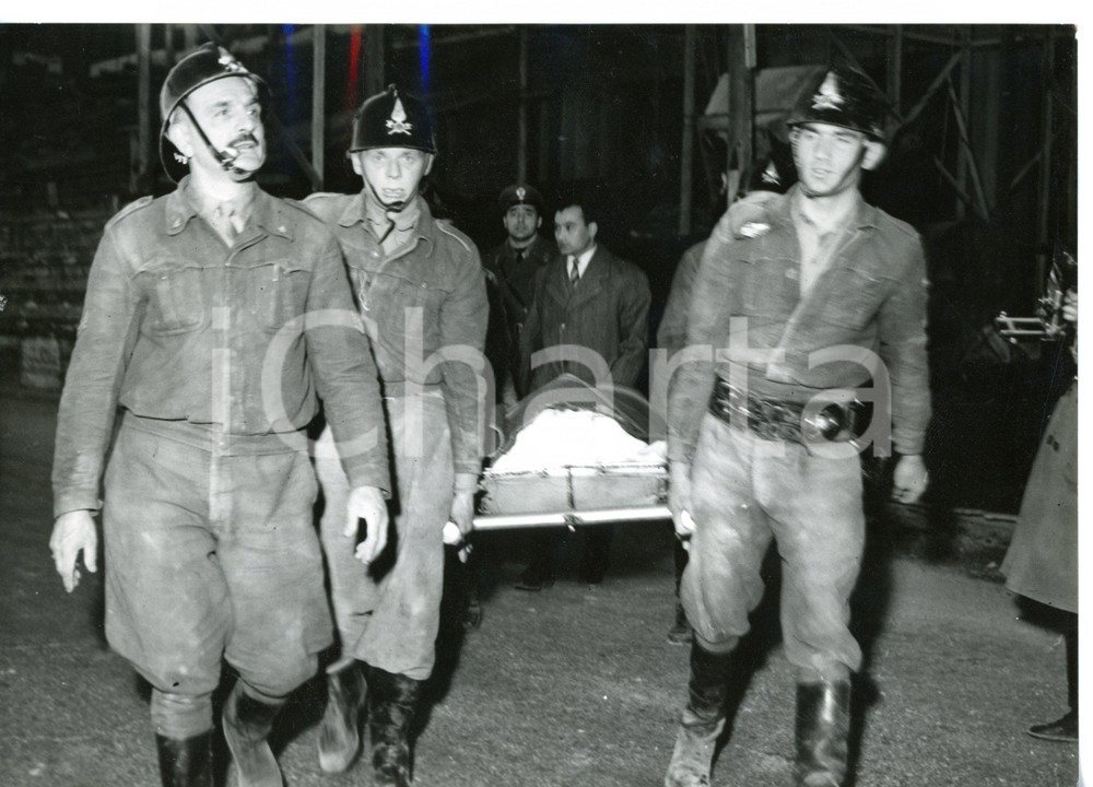 1954 TORINO Via Canova - Operazioni di soccorso dopo crollo abitazione *Foto 