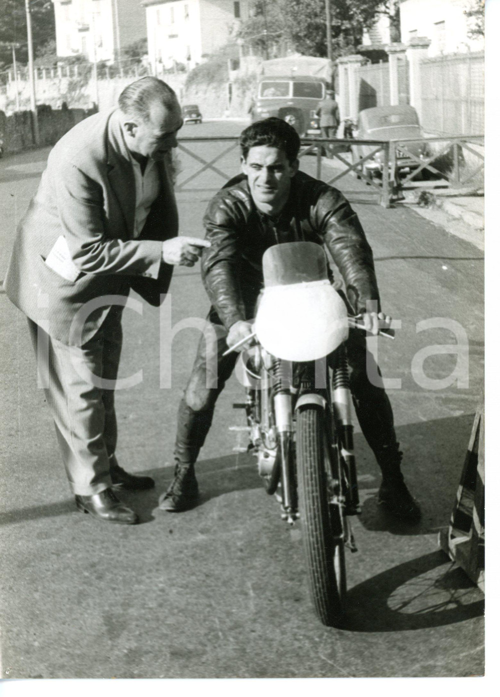 1955 ca MOTOCICLISMO Pilota Martino GIANI su moto GILERA *Foto 13x18 cm