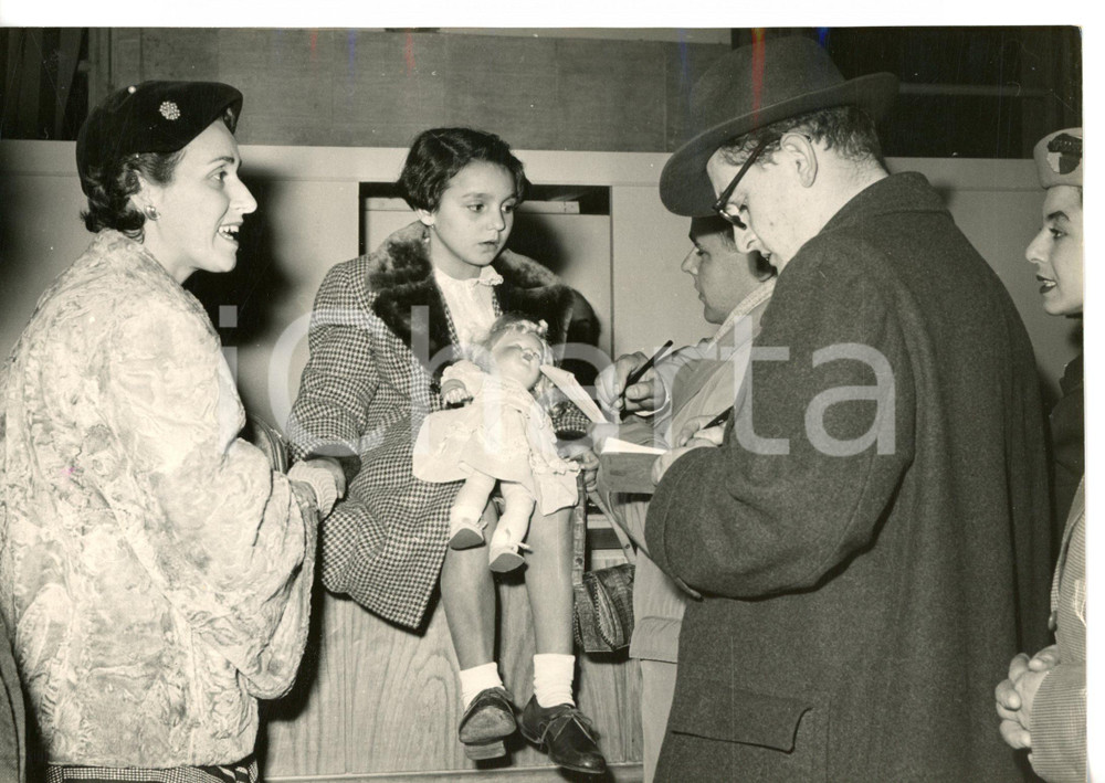 1953 ROMA Orfana Carmela LAVECCHIA adottata dall'equipaggio del "George Davis"