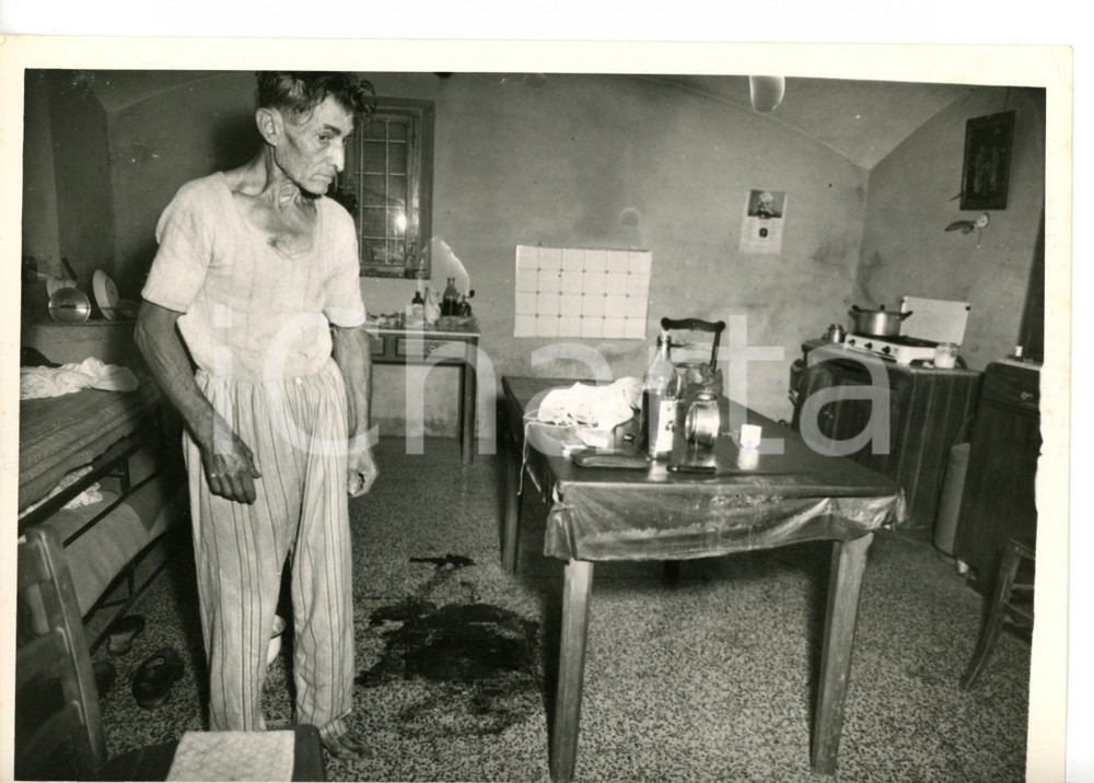 1956 IVREA Cascina dei Ferraresi - CRONACA NERA Garzone sul luogo del delitto