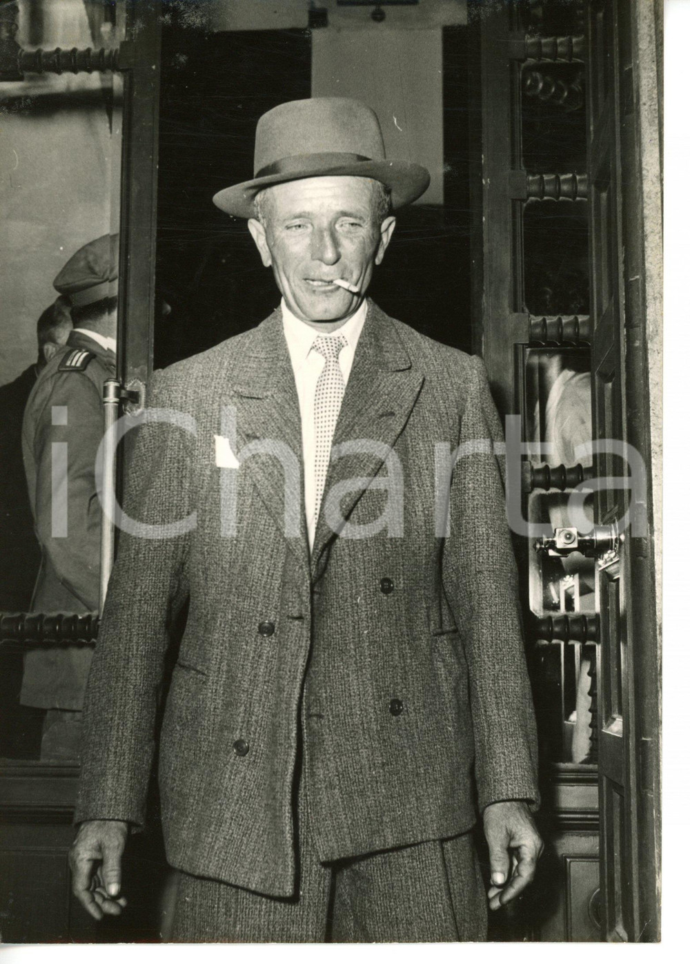 1953 ROMA Via Salaria - CRONACA NERA Il padre di Jolanda BERGAMO *Foto 13x18 cm