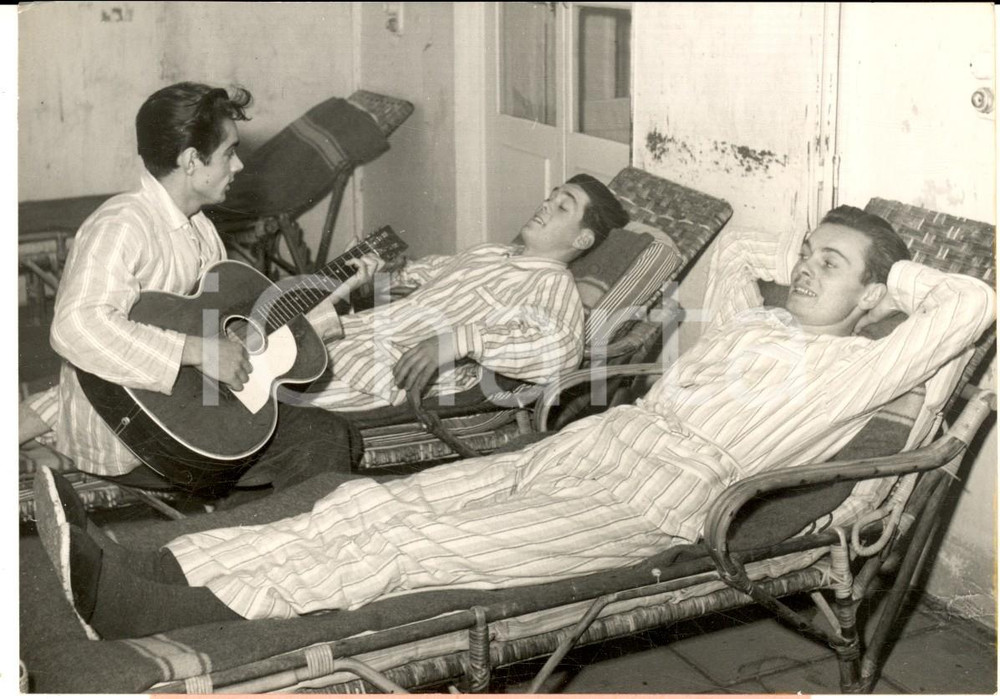 1953 LEYSIN (CH) Rifugiati da Trieste malati di tubercolosi in clinica *Foto