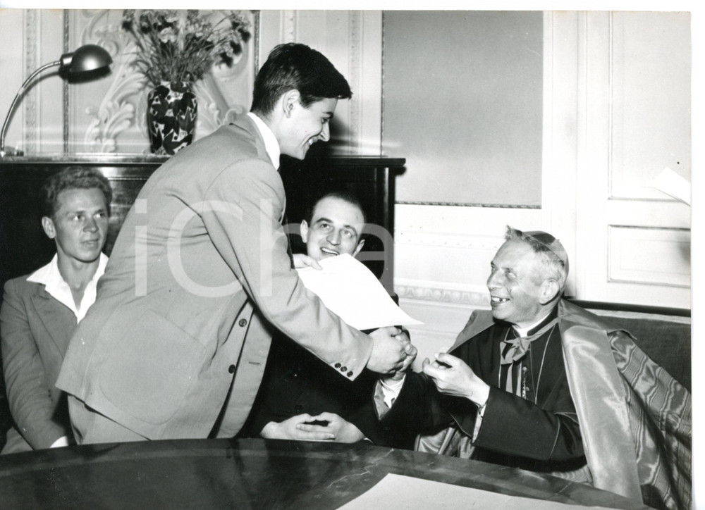 1955 ca BOLOGNA Card. Giacomo LERCARO durante premiazione - Foto 18x13 cm
