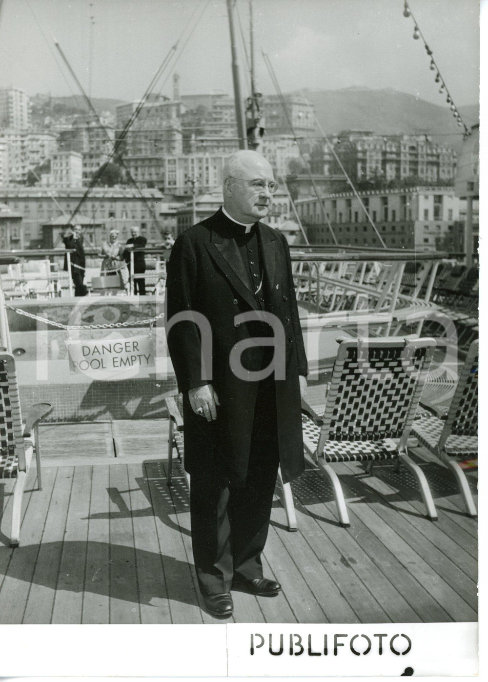 1954 GENOVA SS INDEPENDENCE Ritratto Card. Francis Joseph SPELLMAN *Foto 13x18 Fotografia d'epoca.  CONDIZIONI: FAIR (lieve ondulatura al margine destro)DIMENSIONI: 13x18 cm     originale e autentica 1