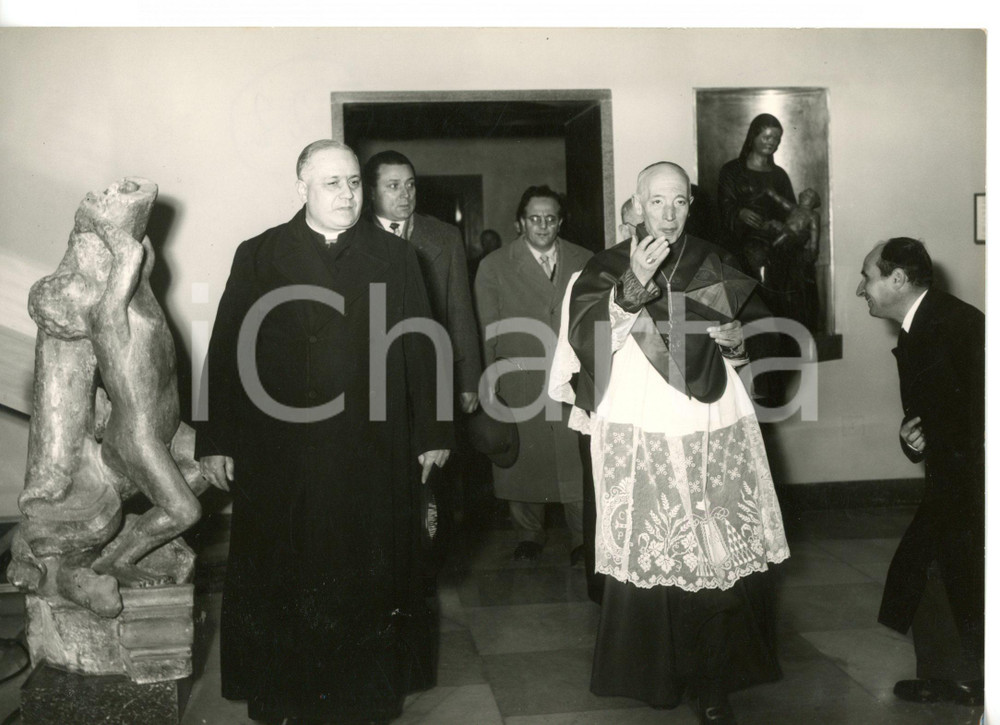 1953 MUSEO DEL DUOMO Card. SCHUSTER all'inaugurazione *Fotografia 18x13 cm Fotografia d'epoca con didascalia coeva. CONDIZIONI: GDIMENSIONI: 18x13 cm     originale e autentica 1