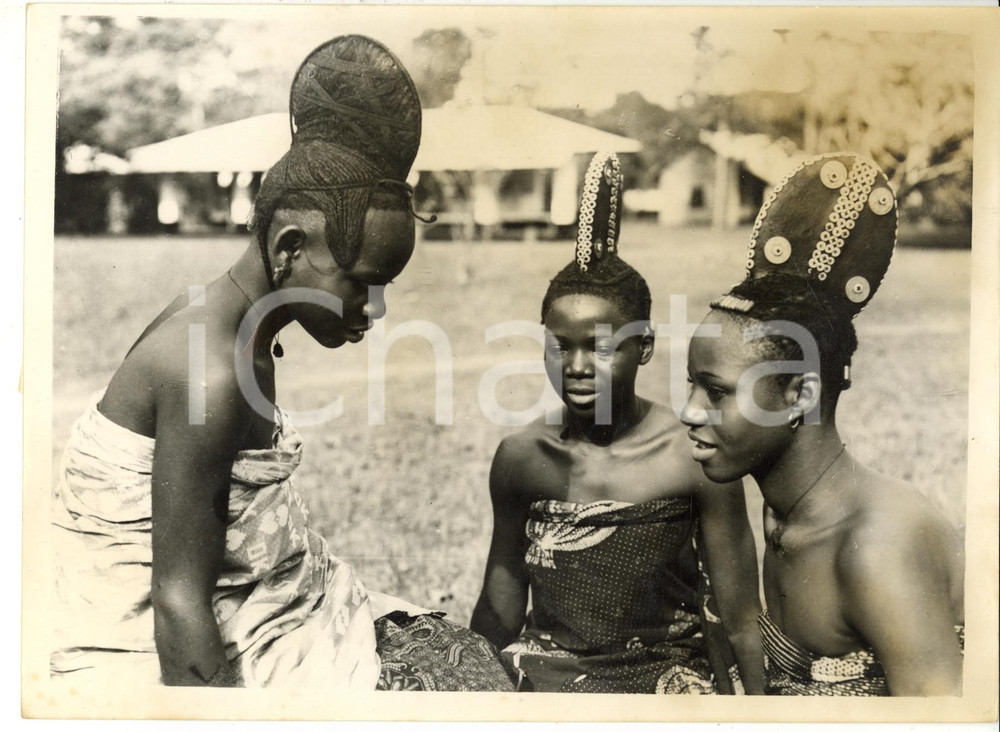 1956 NIGERIA - COSTUME Nigerian women with plainted hair - Photo 20x15 cm