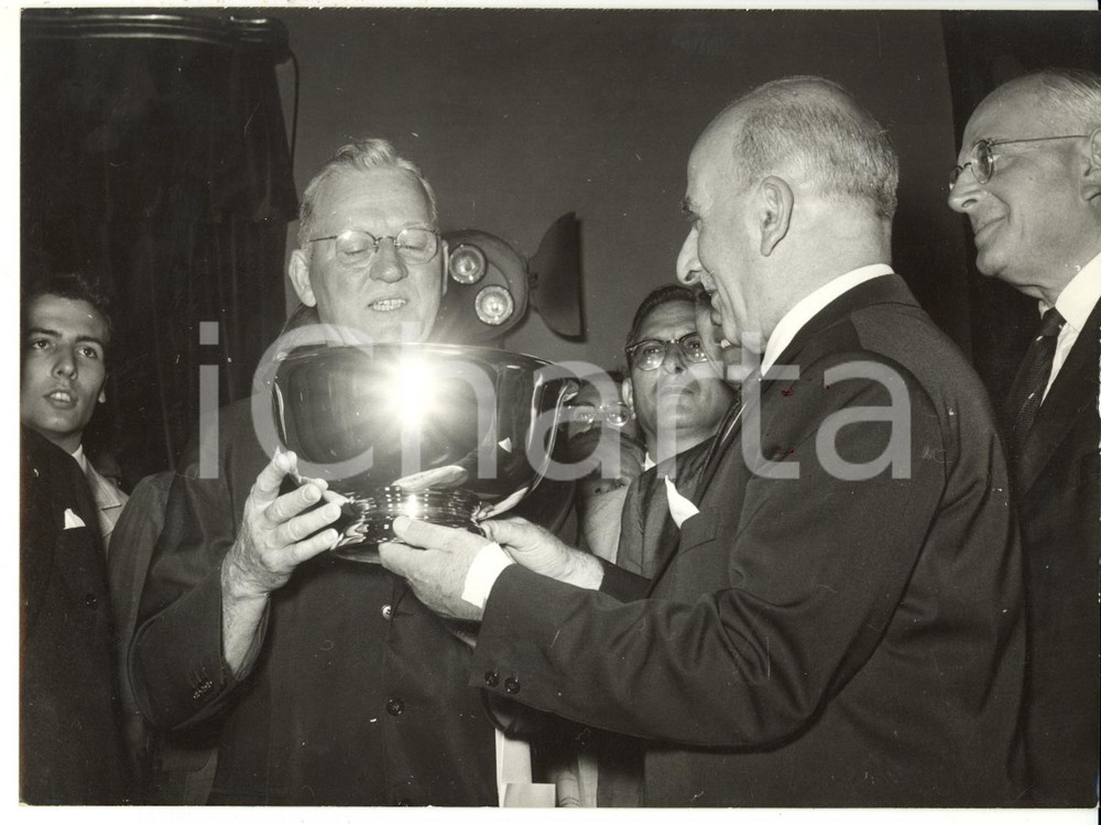 1957 ROMA Palazzo Braschi - Umberto TUPINI con John HYNES sindaco di BOSTON 