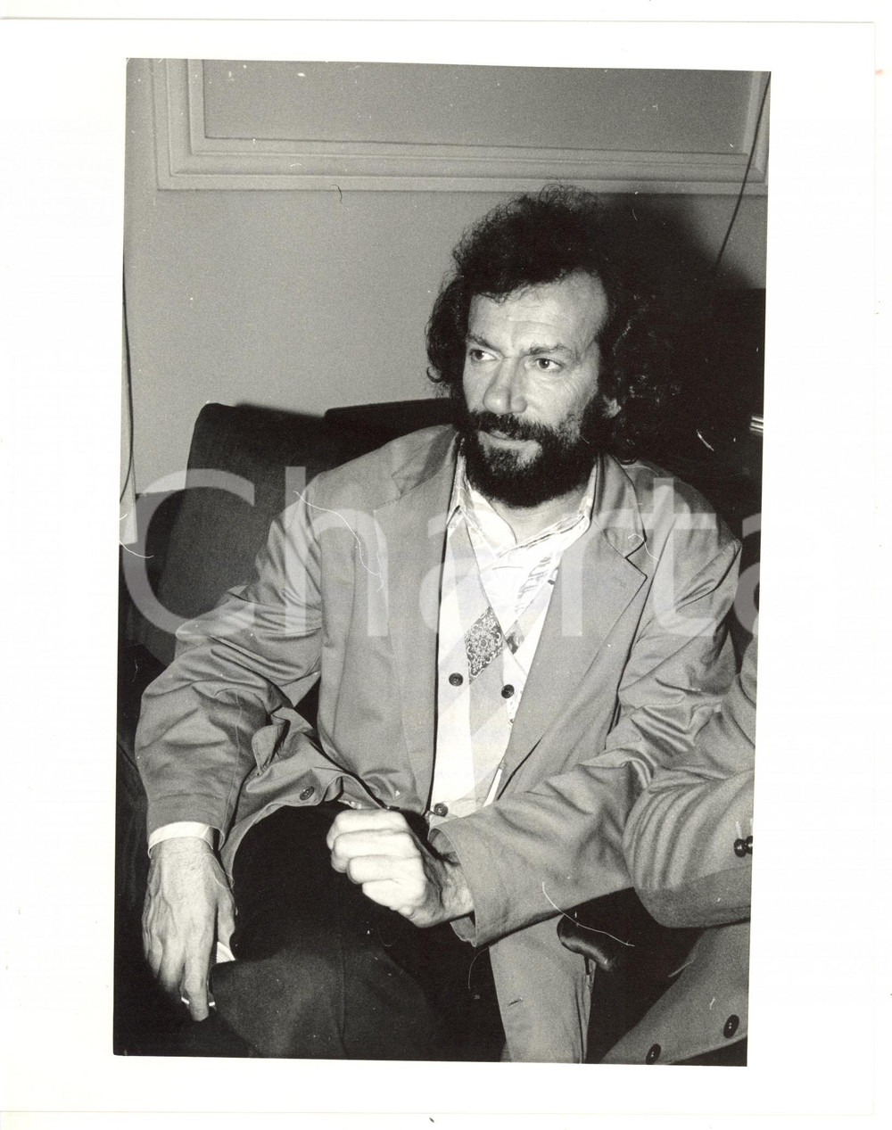 1985 ca MUSICA Ritratto del cantante ANTOINE - Fotografia VINTAGE 20x25 cm Fotografia d'agenzia. CONDIZIONI: FAIR (difetti in fase di stampa)FORMATO: 20x25 cm  originale e autentica 1