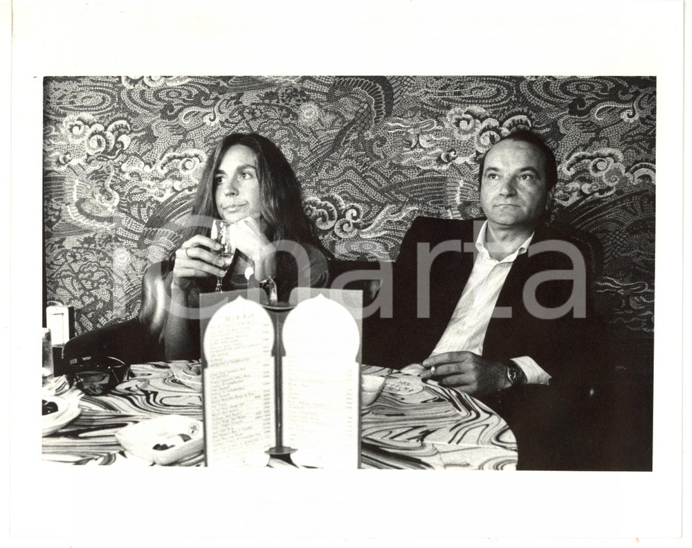 1985 ca VENEZIA Carmen LLERA al ristorante *Foto VINTAGE 25x20 cm