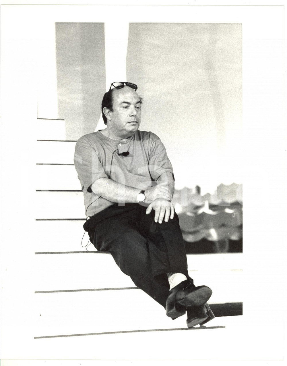 1988 SAINT VINCENT ESTATE Lino BANFI sulla scalinata - Ritratto *Foto 20x25 cm