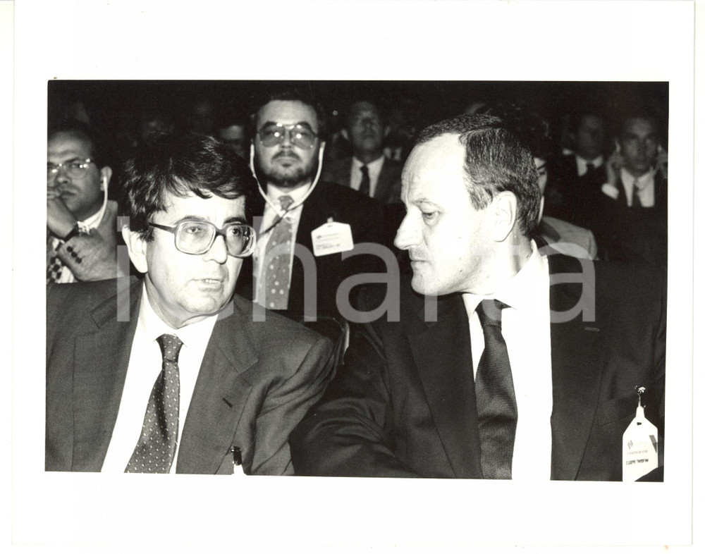 1990 ca MILANO - CENTROMARCA Vittorio MERLONI con Giuseppe TRAMONTANA *Foto