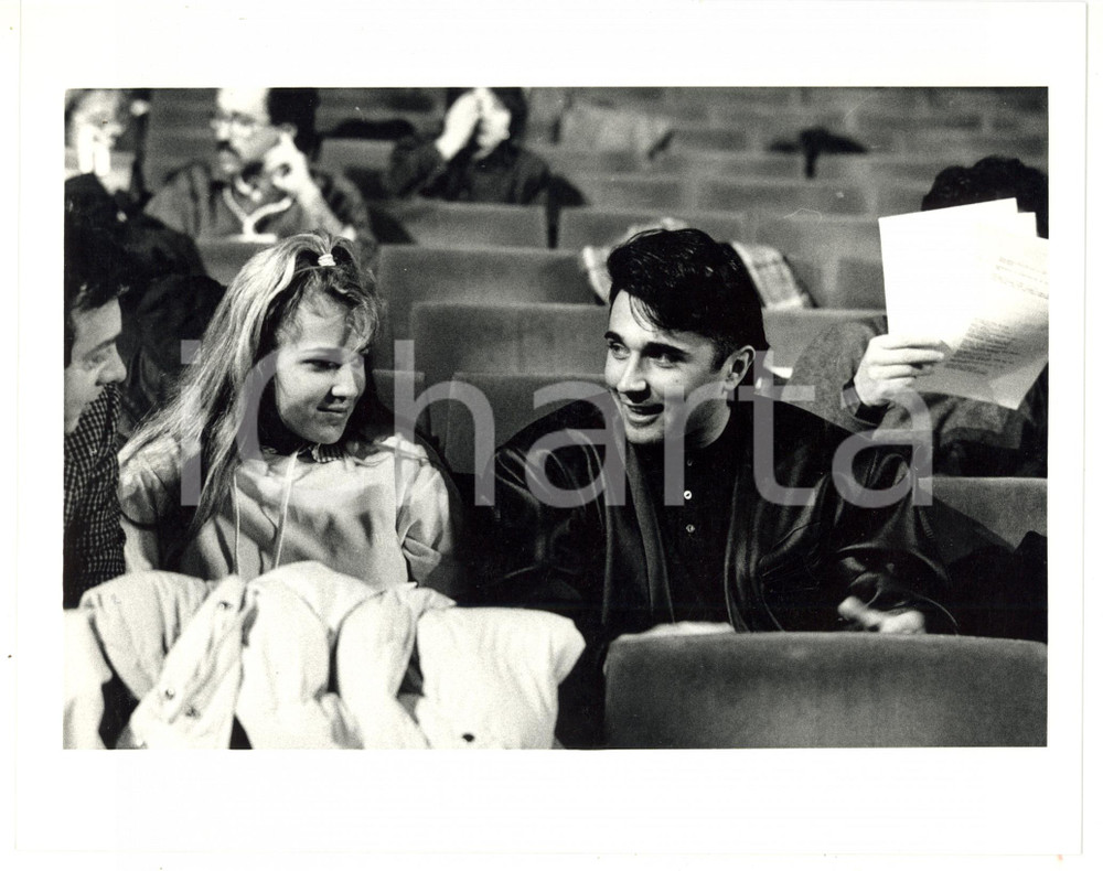 1985 ca MUSICA Il cantante SHALPY in platea *Foto 25x20 cm 