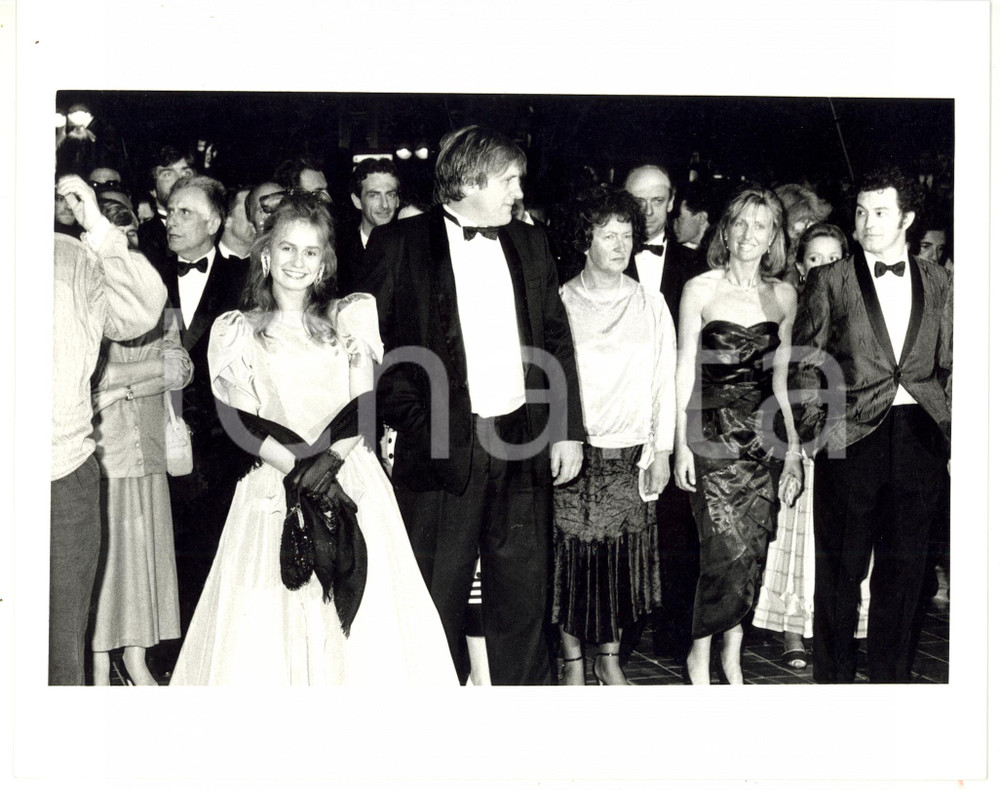 1987 FESTIVAL DI CANNES Gérard DEPARDIEU con Sandrine BONNAIRE *Foto 25x20 cm
