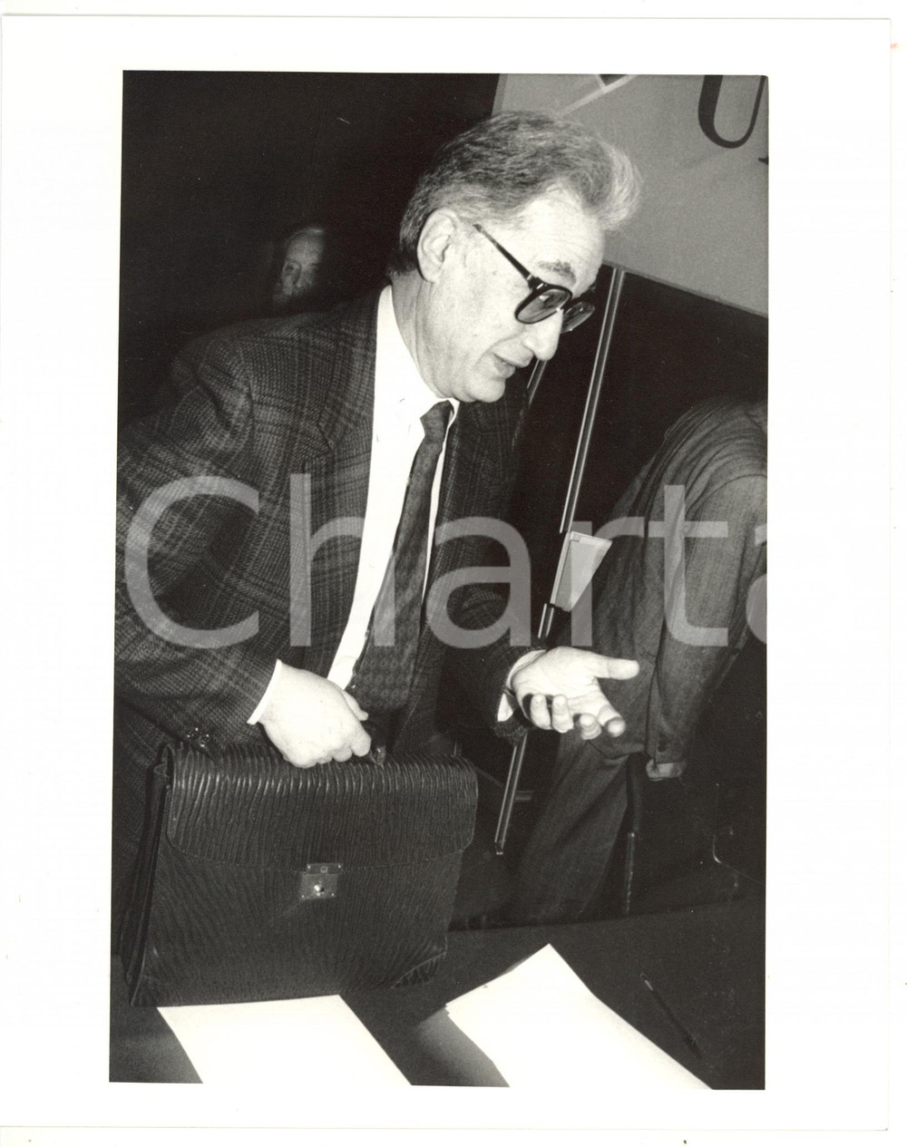1985 ca MILANO Piero SCHLESINGER durante conferenza - Ritratto *Foto 20x25
