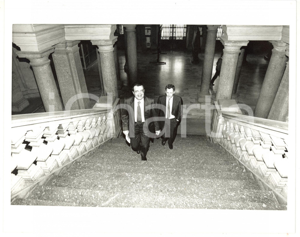 1985 ca CONFINDUSTRIA Romano PRODI sale scalinata *Foto 25x20 cm
