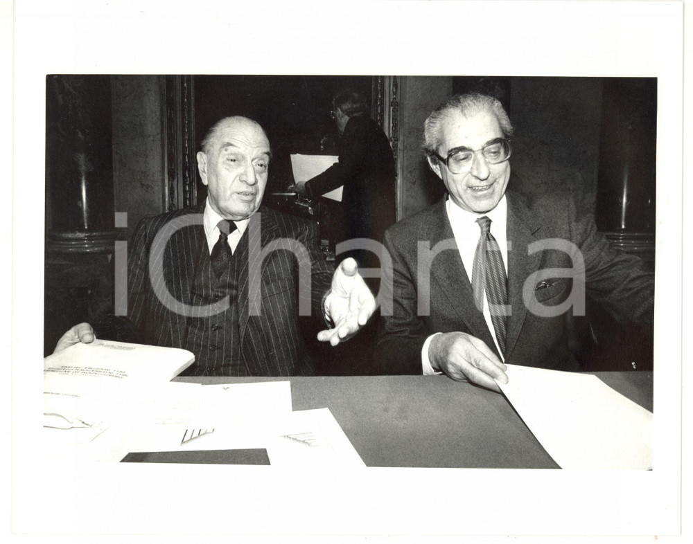 1985 ca CONFINDUSTRIA Bruno VISENTINI con Adolfo BATTAGLIA durante conferenza