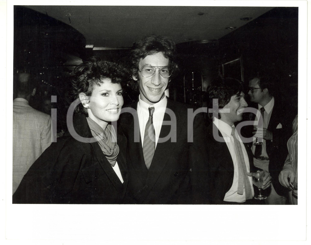 1985 CINEMA Raquel WELCH con il marito André WEINFELD a una serata di gala