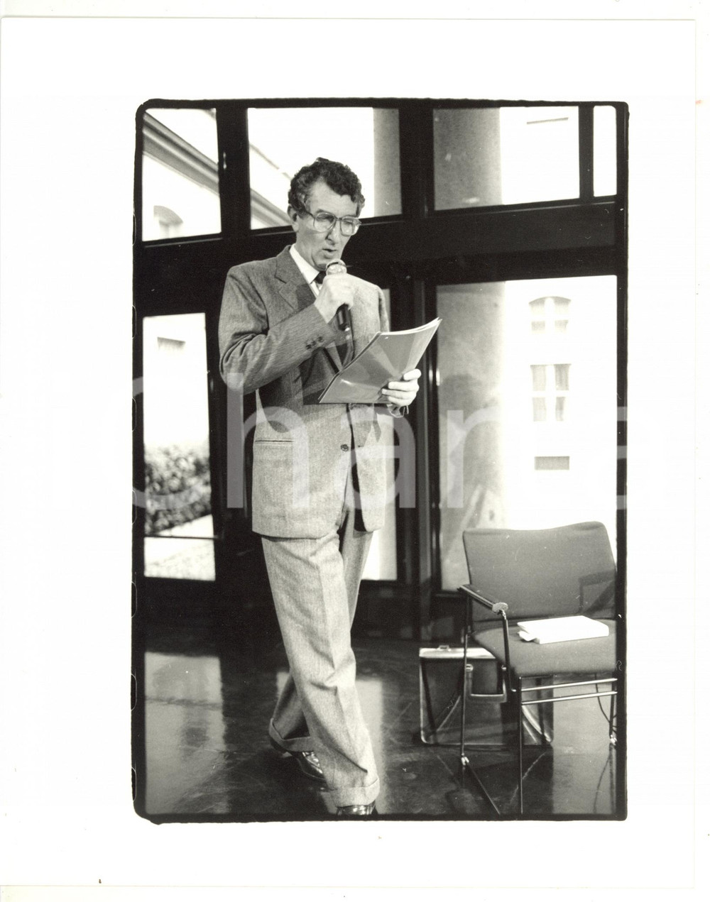 1985 ca TELEVISIONE Corrado AUGIAS Ritratto - Foto 25x20 cm (7)