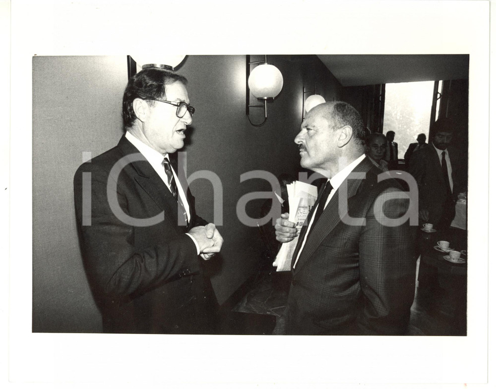 1990 ca CONFINDUSTRIA Carlo Eugenio ROSSI discute con Giovanni NASSI *Foto 25x20