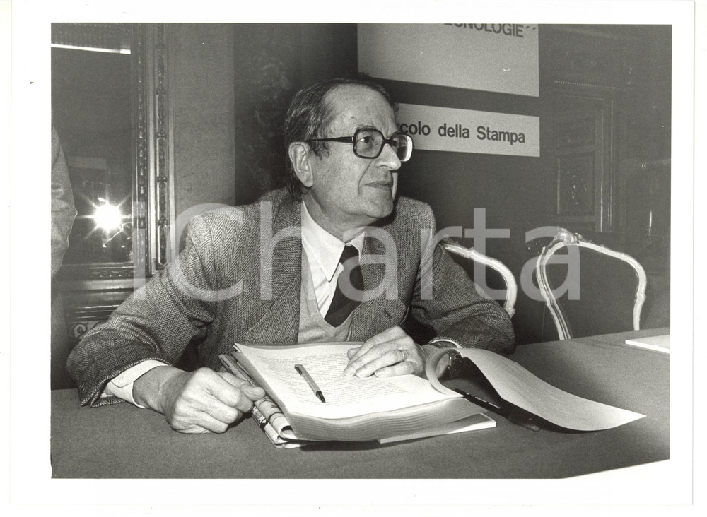 1985 ca MILANO Circolo della Stampa - Ritratto giornalista Lamberto SECHI 
