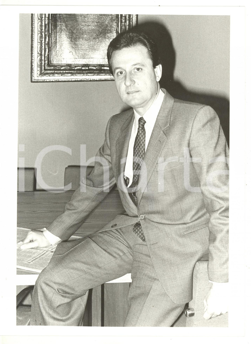 1985 ca MILANO Angelo PROVASOLI nel suo studio - Foto 18x24 cm