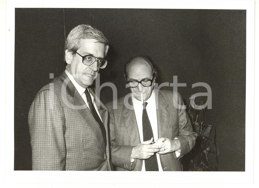 1980 ca FININVEST Guglielmo ZUCCONI con Vittorio MOCCAGATTA *Foto 24x18 cm