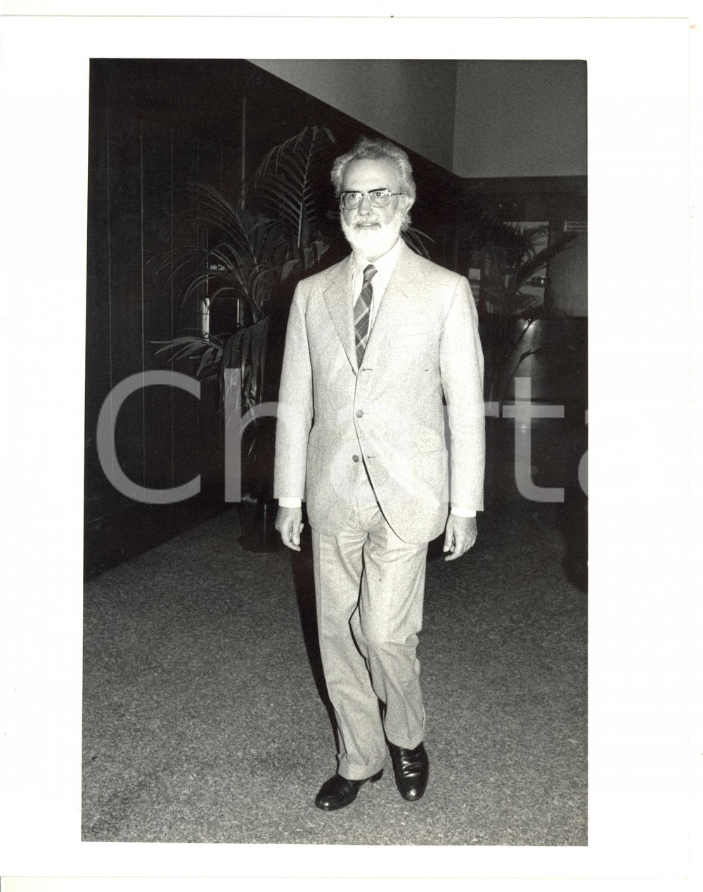 1987 MILANO Ritratto del giornalista Eugenio SCALFARI *Fotografia 20x25 cm