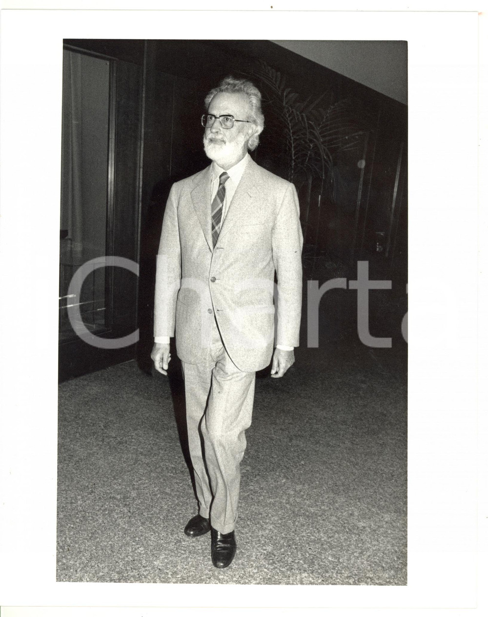 1987 MILANO Ritratto del giornalista Eugenio SCALFARI - Fotografia 20x25 cm