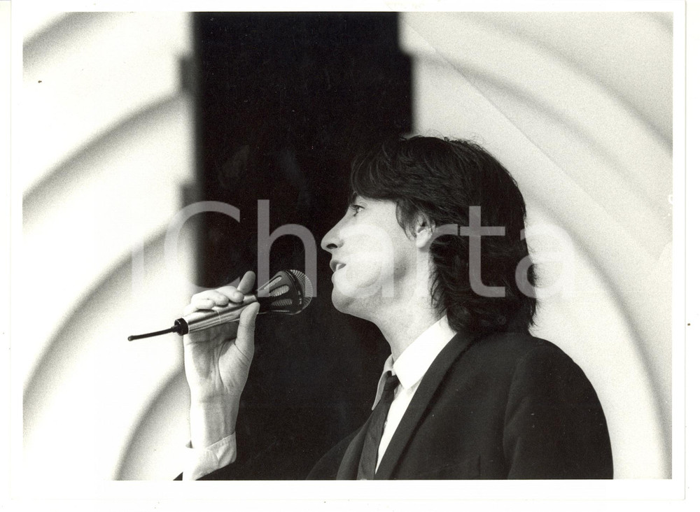 1985 ca MUSICA Alberto FORTIS canta sul palco - Ritratto *Foto 24x18 cm