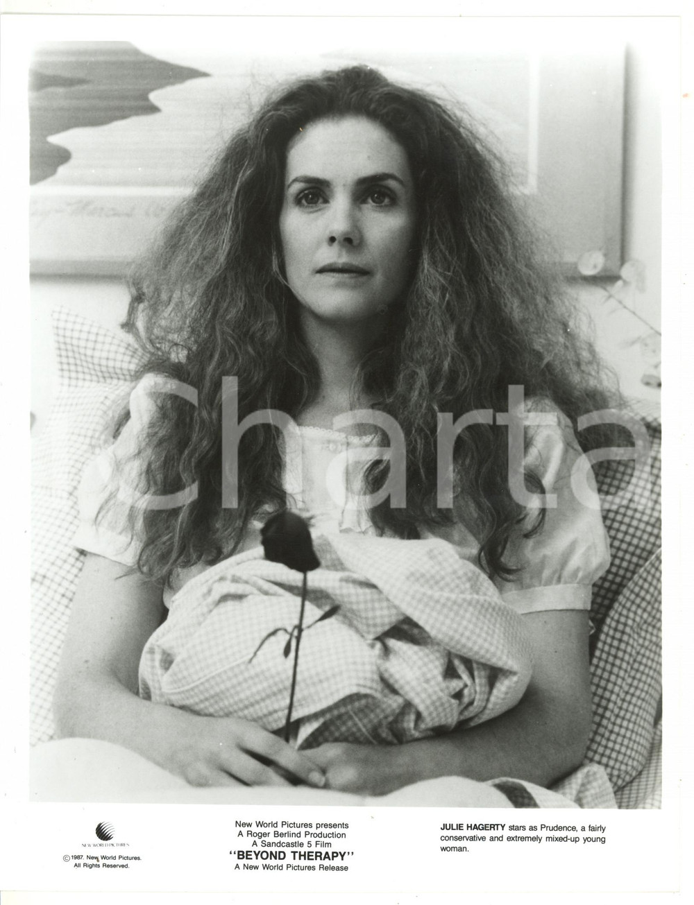1987 BEYOND THERAPY Julie HAGERTY in camera da letto - Regia di Robert ALTMAN