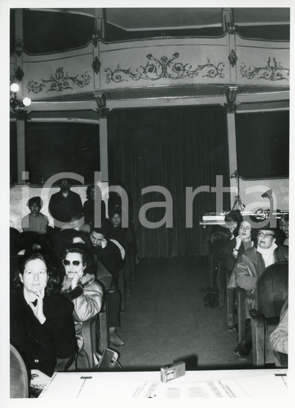 Fotografia d epoca originale 1995 ca FIRENZE Teatro Niccolini  LA CLIZIA  Spettatori in platea Foto 18x24 1