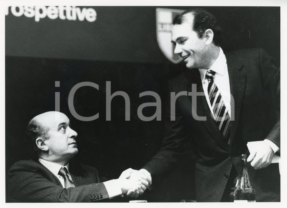 1985 MILANO - DC Stretta di mano tra Ernesto PELLEGRINI e Ciriaco DE MITA *Foto