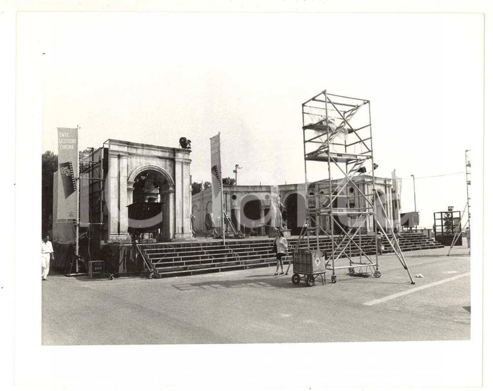 1988 VENEZIA Mostra del Cinema - Allestimento per 50° Cinecittà - Foto 24x18 cm