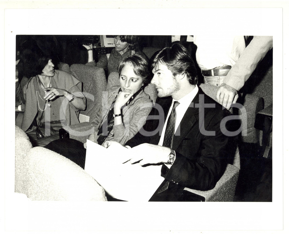 1985 ca COSTUME Renato ROSSELLINI nella platea di un cinema - Foto 18x24 cm