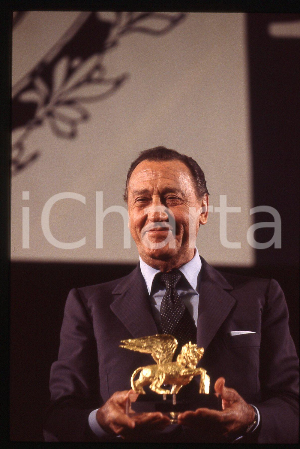 35mm vintage slide* 1995 Venezia Cinema ALBERTO SORDI Leone d'Oro (2)