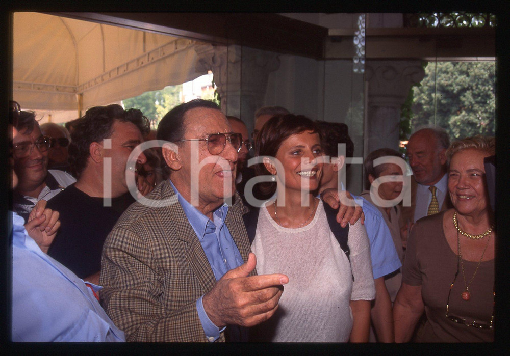 35mm vintage slide* 1995 VENEZIA ALBERTO SORDI con l'attrice ISABELLA FERRARI
