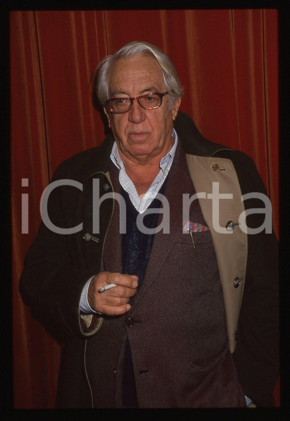 35mm vintage slide* 1990ca Regista GIUSEPPE PATRONI GRIFFI fuma sigaretta (4) 