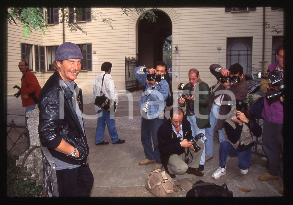 Fotografia d epoca originale 35mm vintage slide 1995ca ALBERTO CASTAGNA presentatore televisivo ritratto 6 1