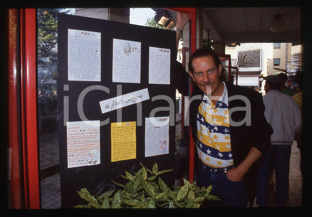35mm vintage slide*1992 ALBERTO CASTAGNA con lettere ammiratori Fatti Vostri (4)