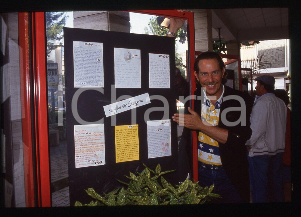 35mm vintage slide*1992 ALBERTO CASTAGNA con lettere ammiratori Fatti Vostri (5)