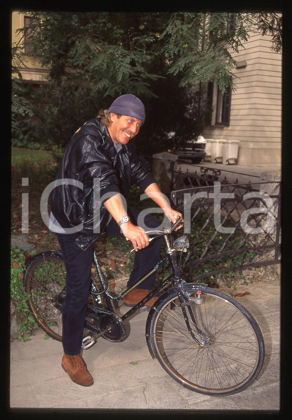 35mm vintage slide*1995ca ALBERTO CASTAGNA ritratto con bicicletta (6)