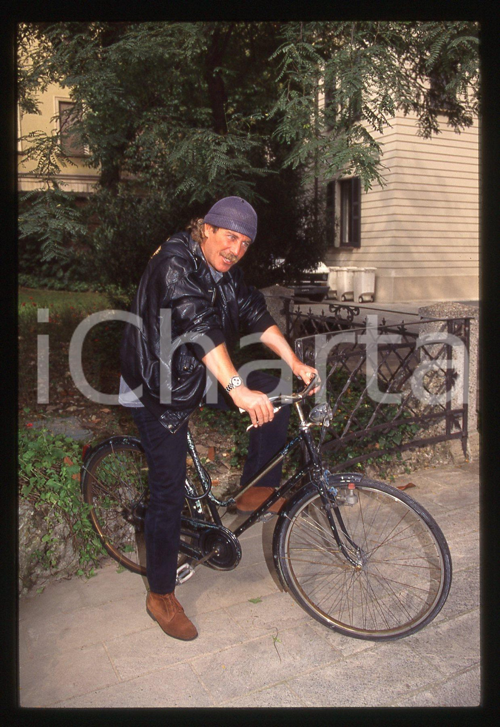 35mm vintage slide*1995ca ALBERTO CASTAGNA ritratto con bicicletta (7)