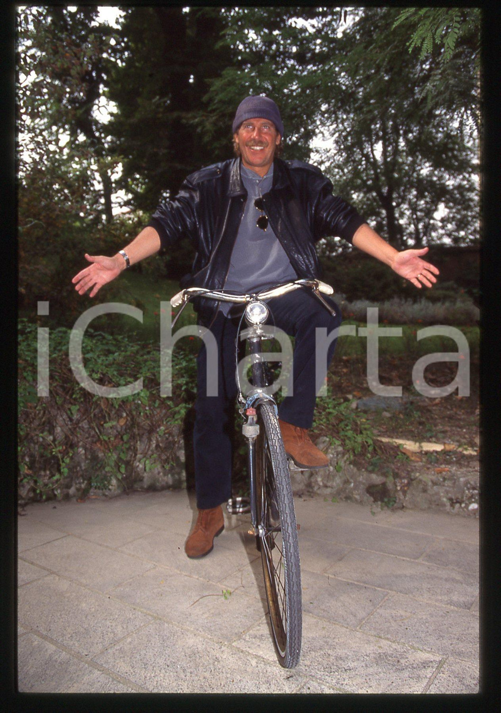 35mm vintage slide*1995ca ALBERTO CASTAGNA ritratto con bicicletta (27)