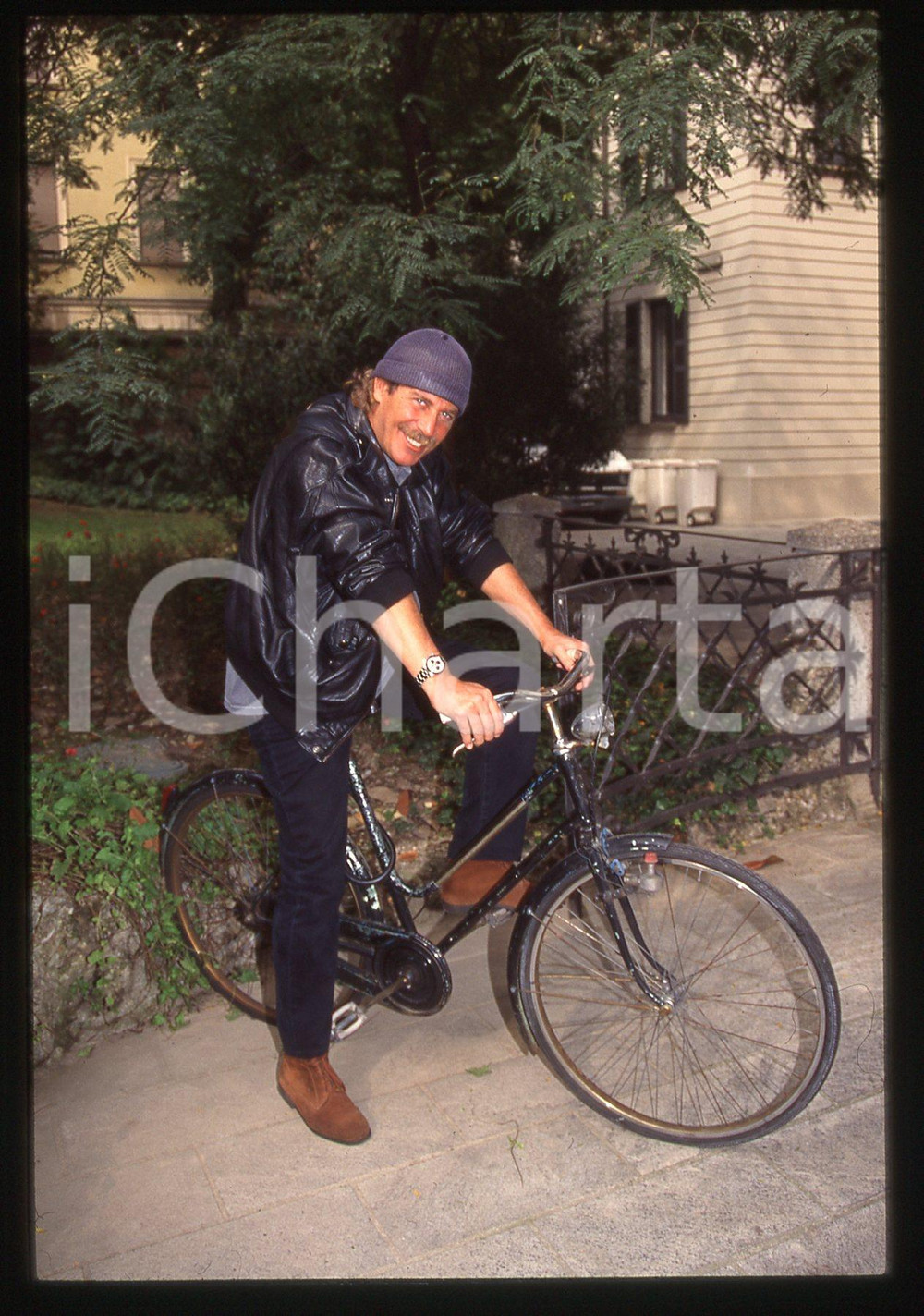 35mm vintage slide*1995ca ALBERTO CASTAGNA ritratto con bicicletta (28)