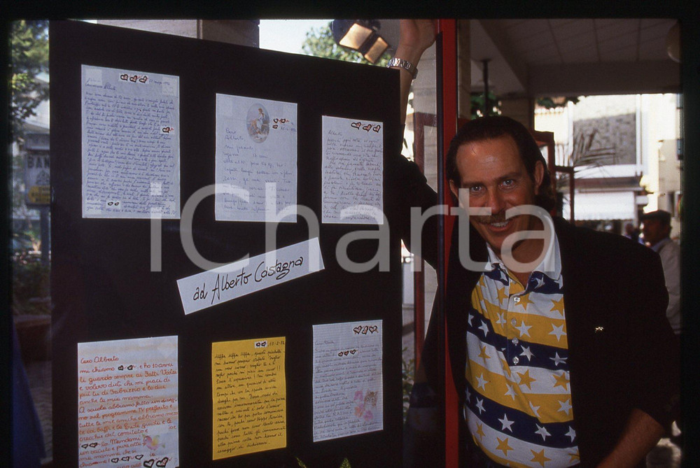 35mm vintage slide*1992 ALBERTO CASTAGNA con lettere ammiratori Fatti Vostri (6)
